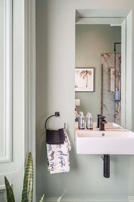 Boutique Home Stay - Bliss Studio Paisley Dış mekan fotoğraf